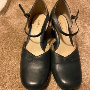 9.5 woman’s shoes Leather slight worn